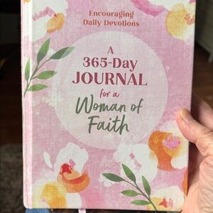 A 365 Day Journal for a Woman  of Faith Hardcover